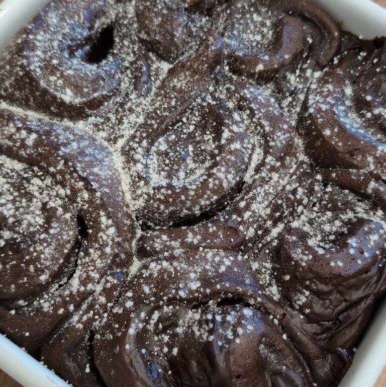Einfache Double Chocolate Hefeschnecken